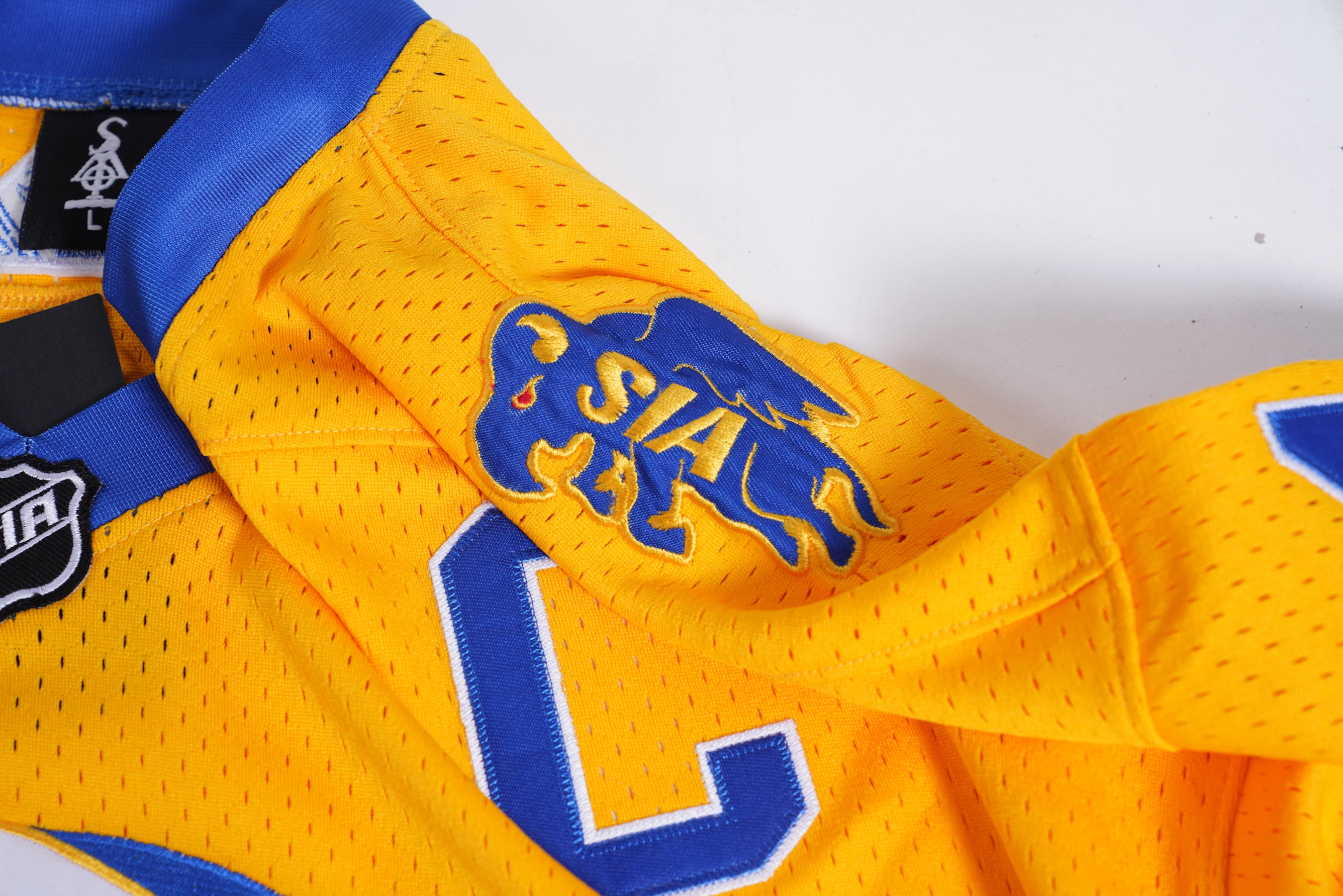 (PREORDER!!!!!) SIA "YELLOW" BUFFALO BOXCUT HOCKEY JERSEY