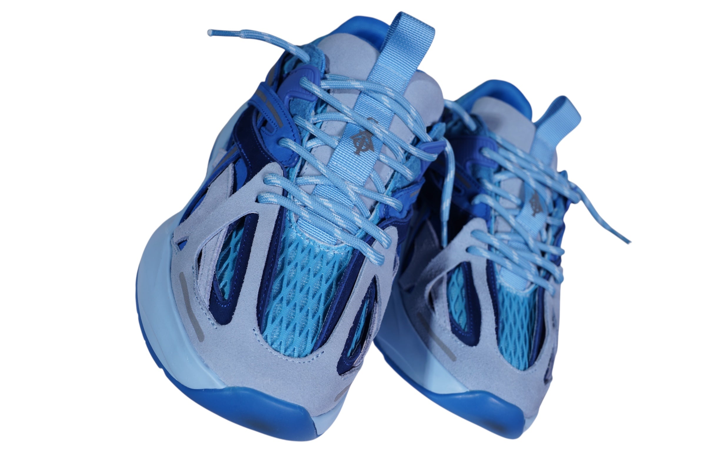 XSV SNEAKER (Delphinium) – sia collective