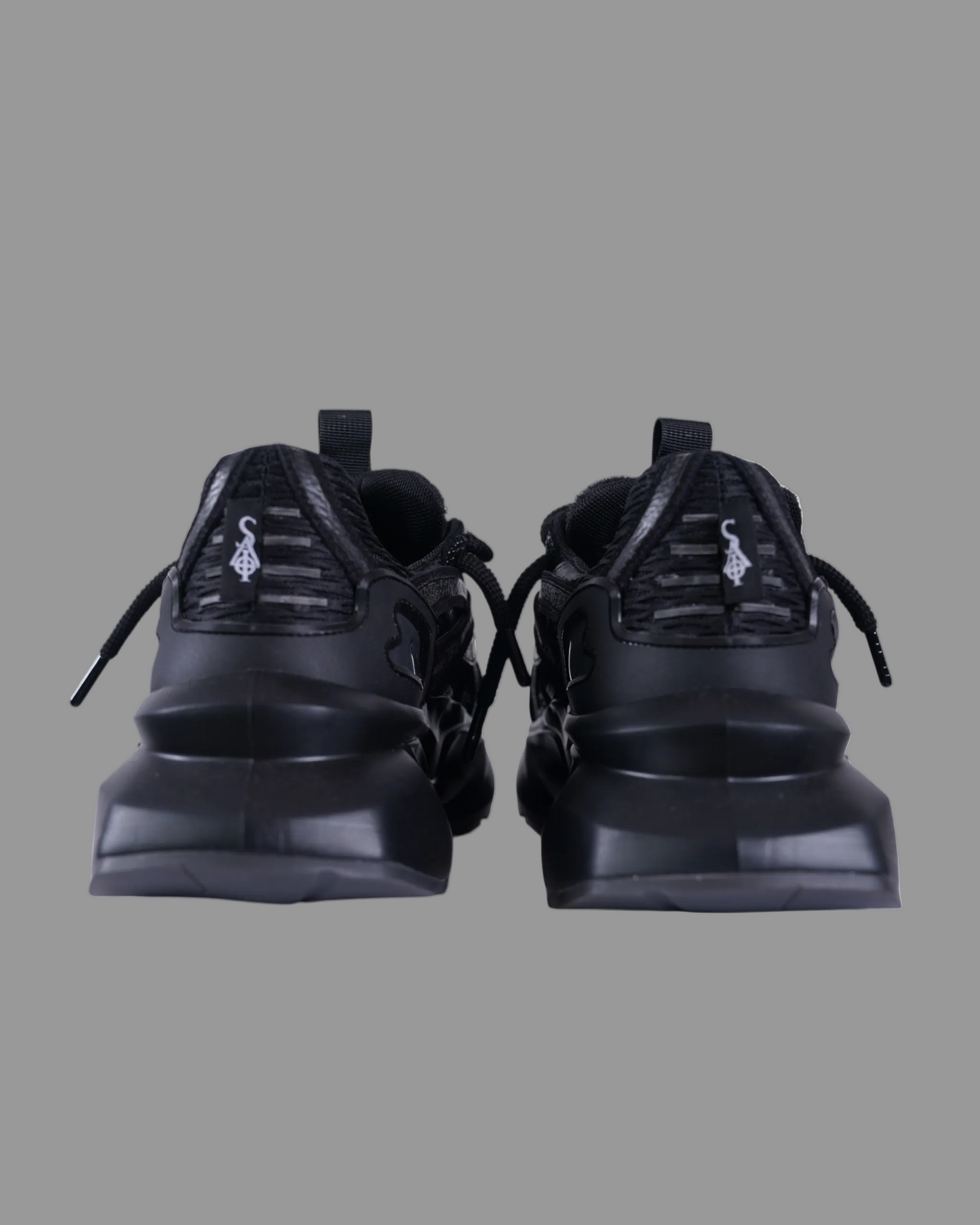 XSV SNEAKER (Triple Black)