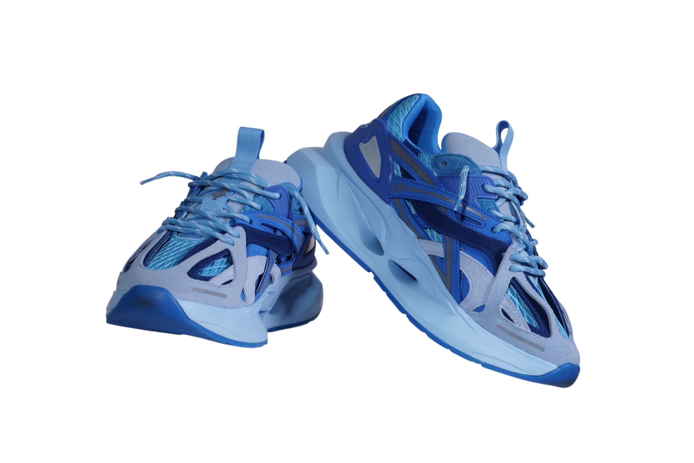 XSV SNEAKER (Delphinium) – sia collective