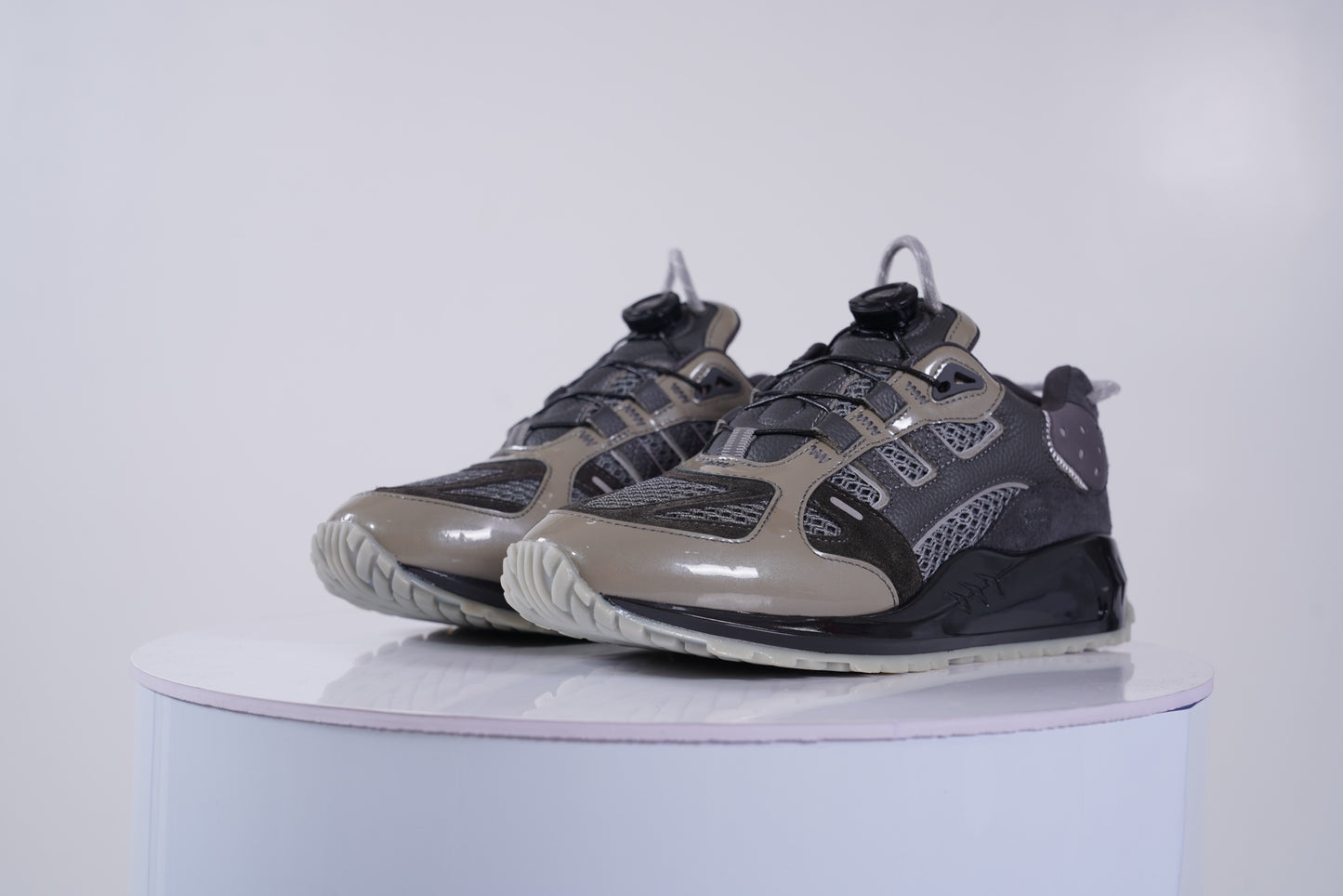 HEIR LOW (ARABIAN GRAY)