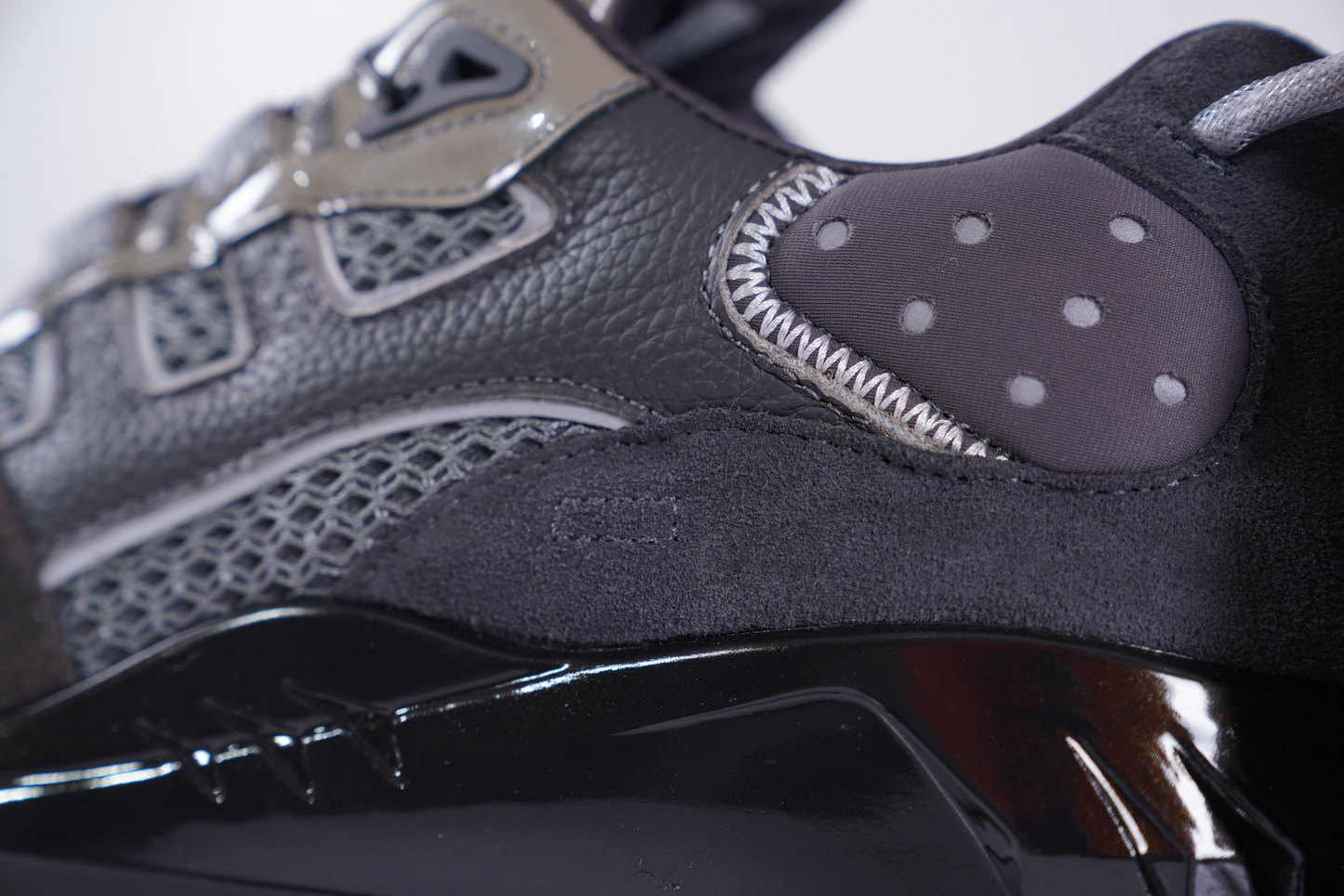 HEIR LOW (ARABIAN GRAY)