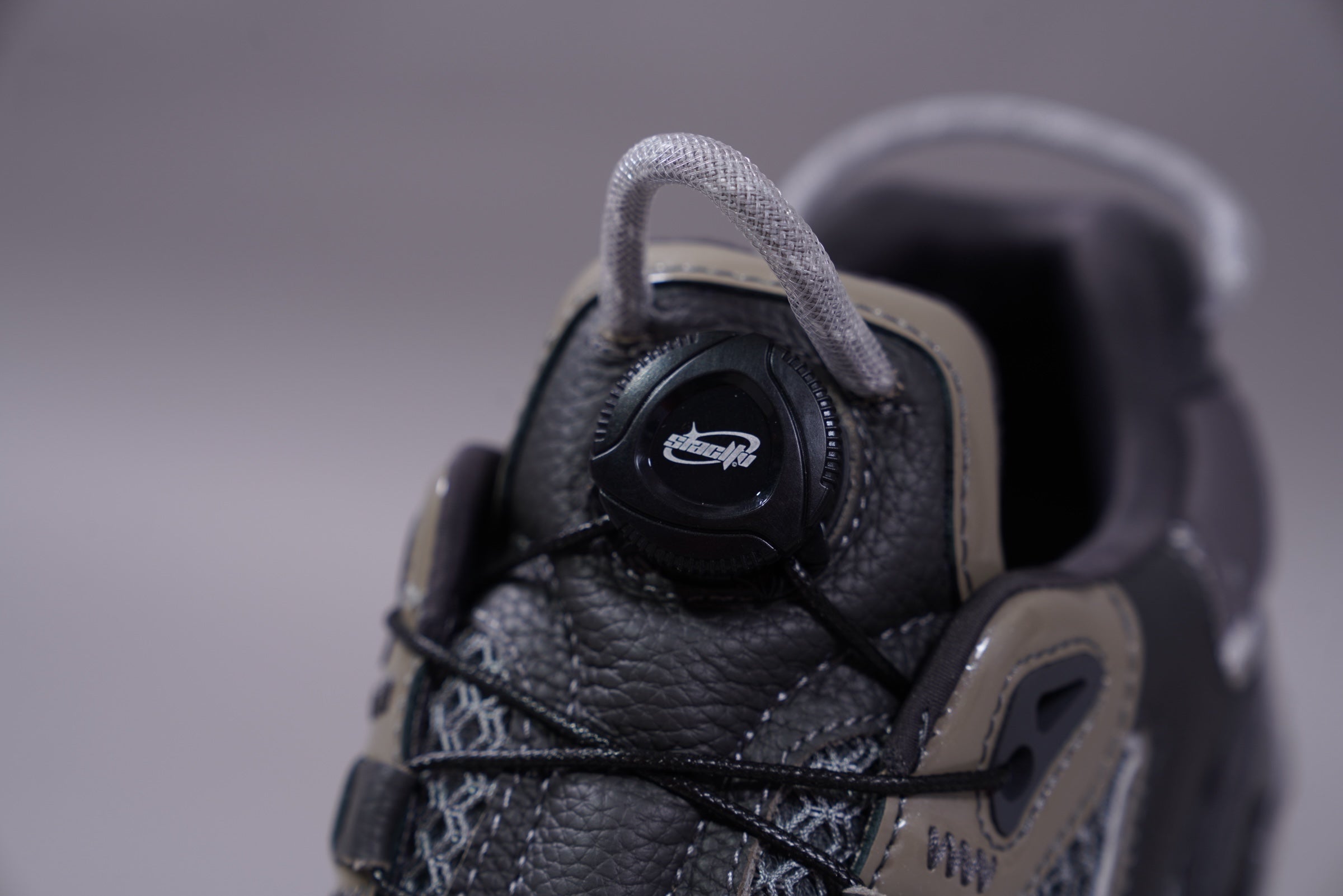 HEIR LOW (ARABIAN GRAY)