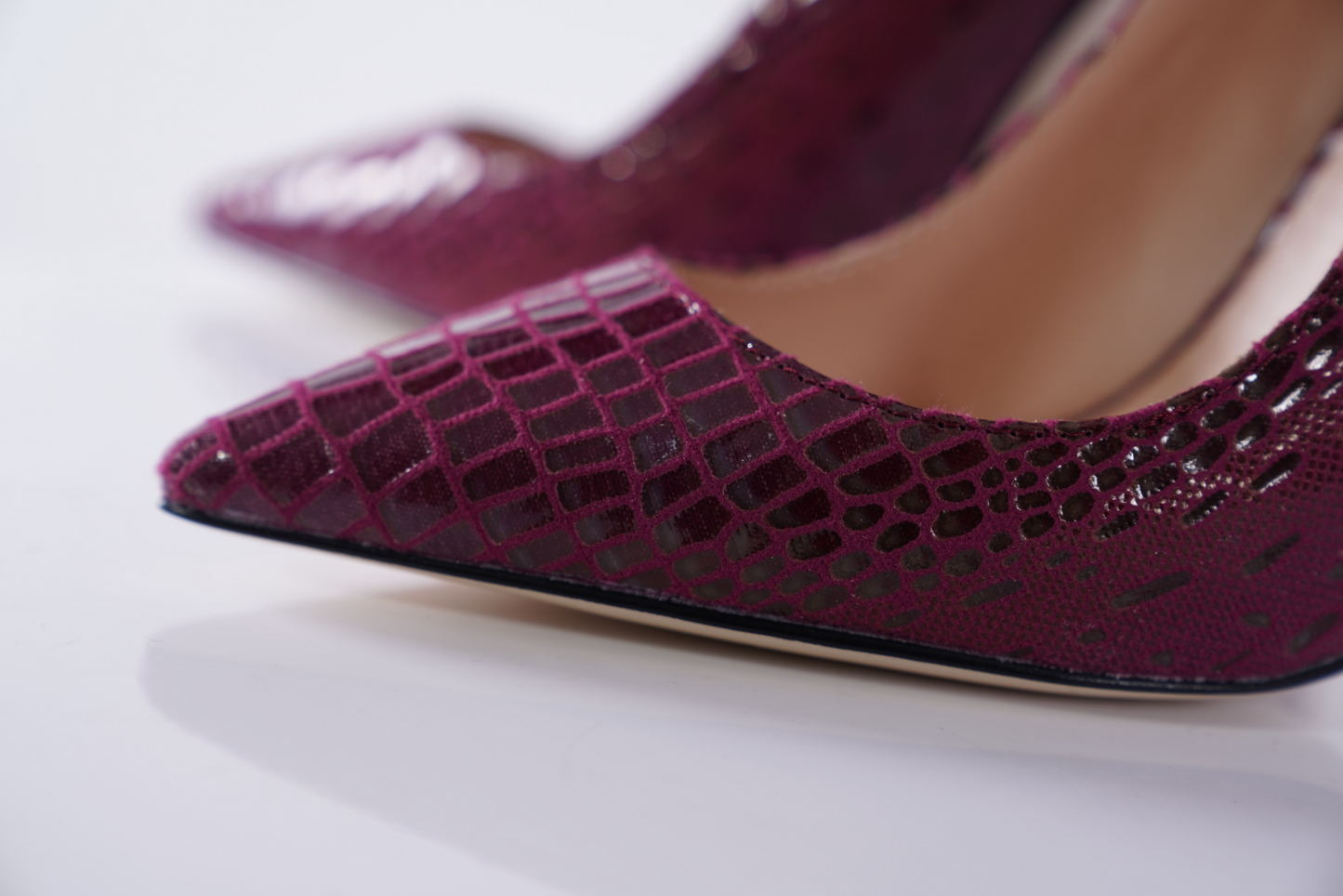 SIA HER Heights (Maroon)