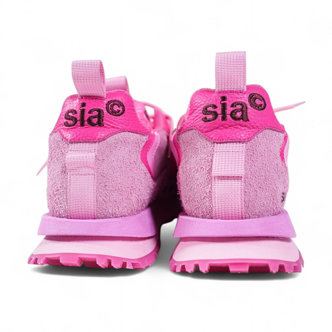 SIA "OUTLIERS" 678