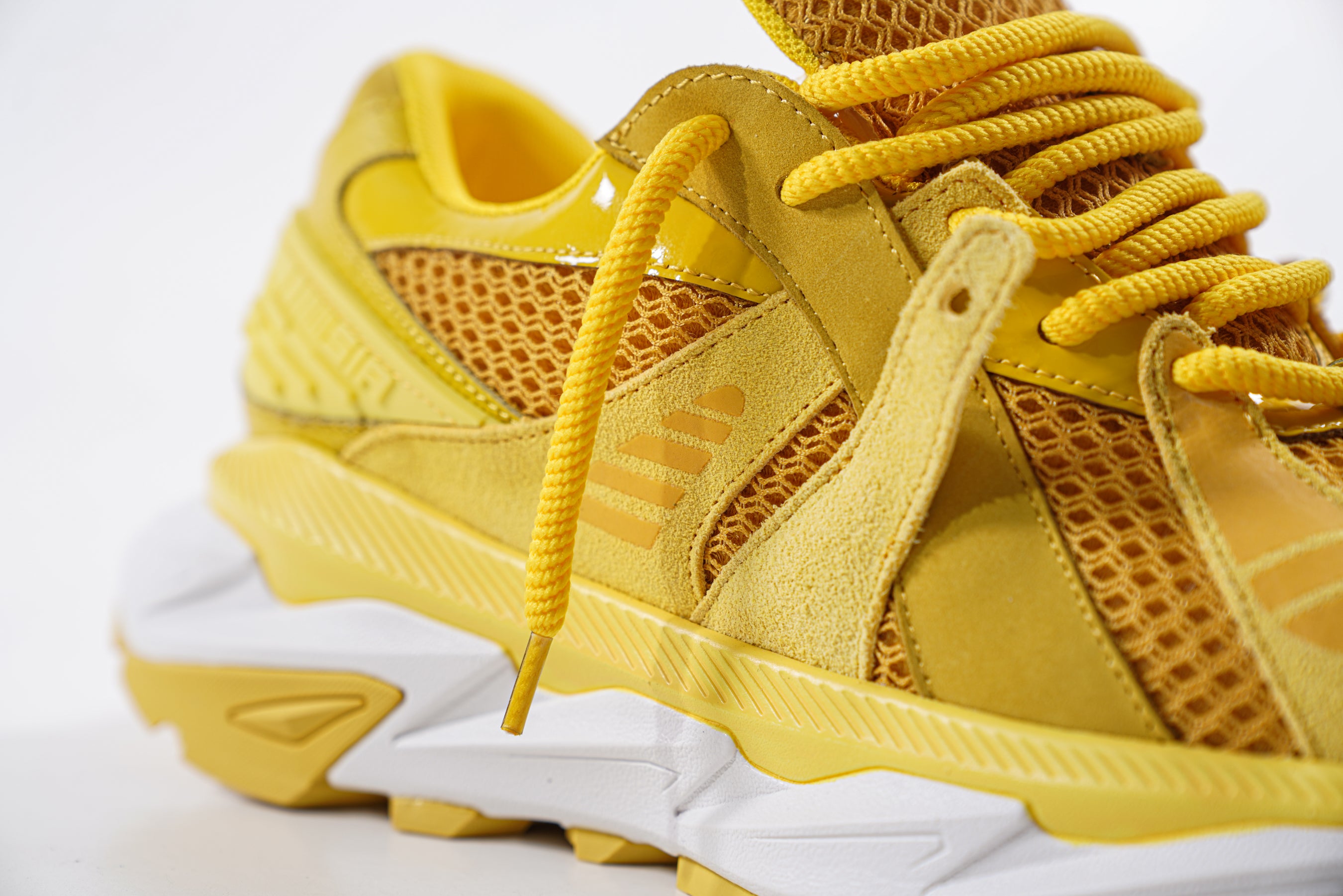 "LEMONADE" GENESIS MT SNEAKER