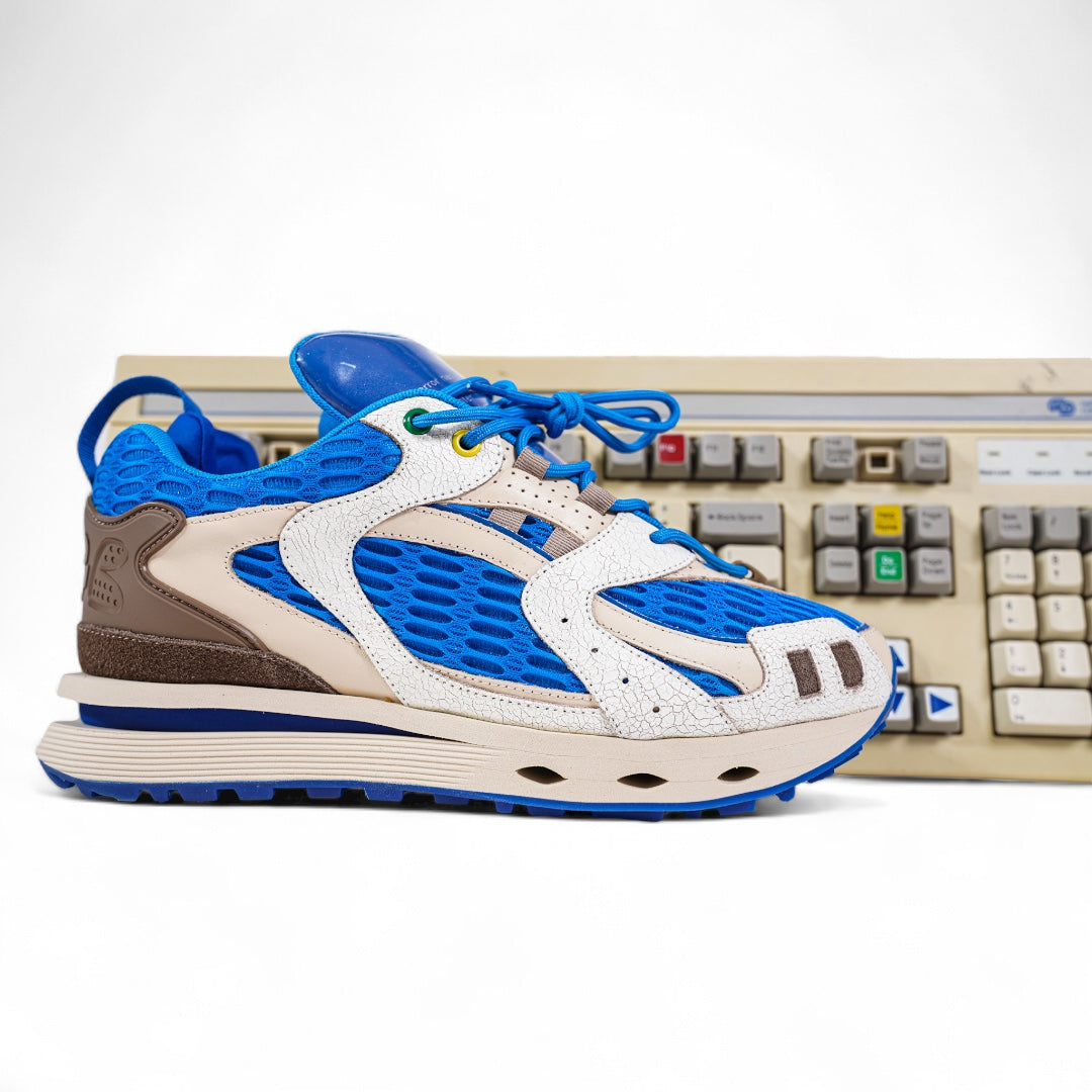 SIA "SIAPPLE" Y2K RUNNER