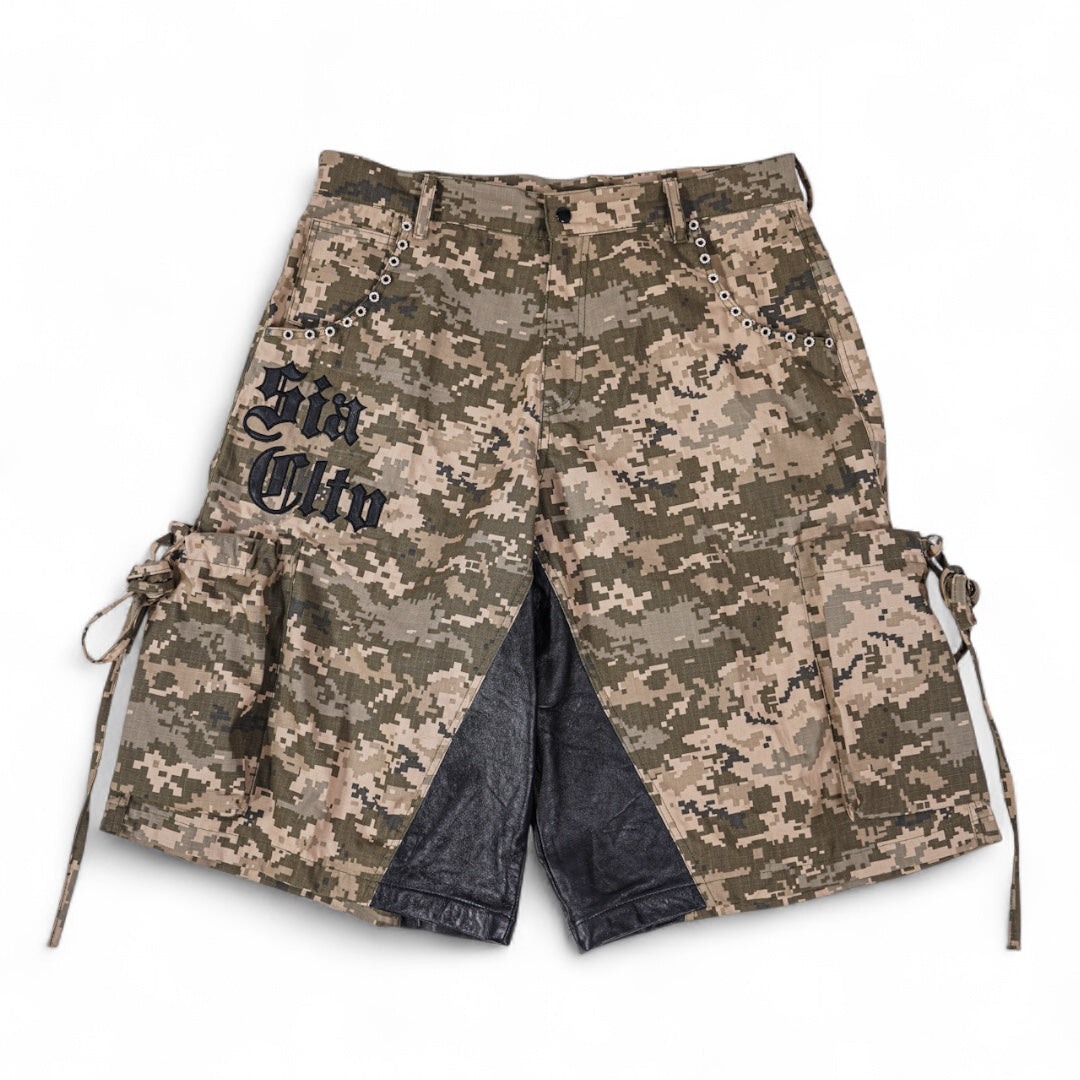 EXTENDED SHORTS (DIGITAL CAMO)