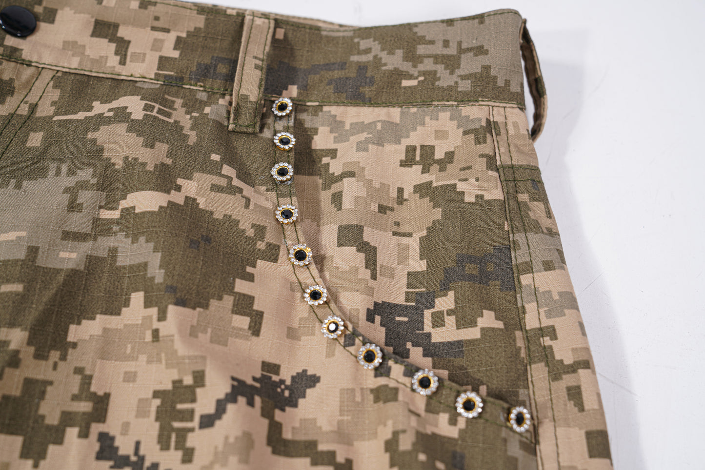 EXTENDED SHORTS (DIGITAL CAMO)