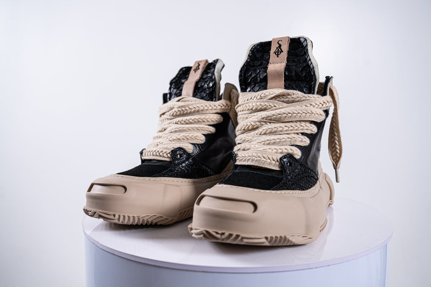 SUPASK8 HIGH (NOIR CREAM)
