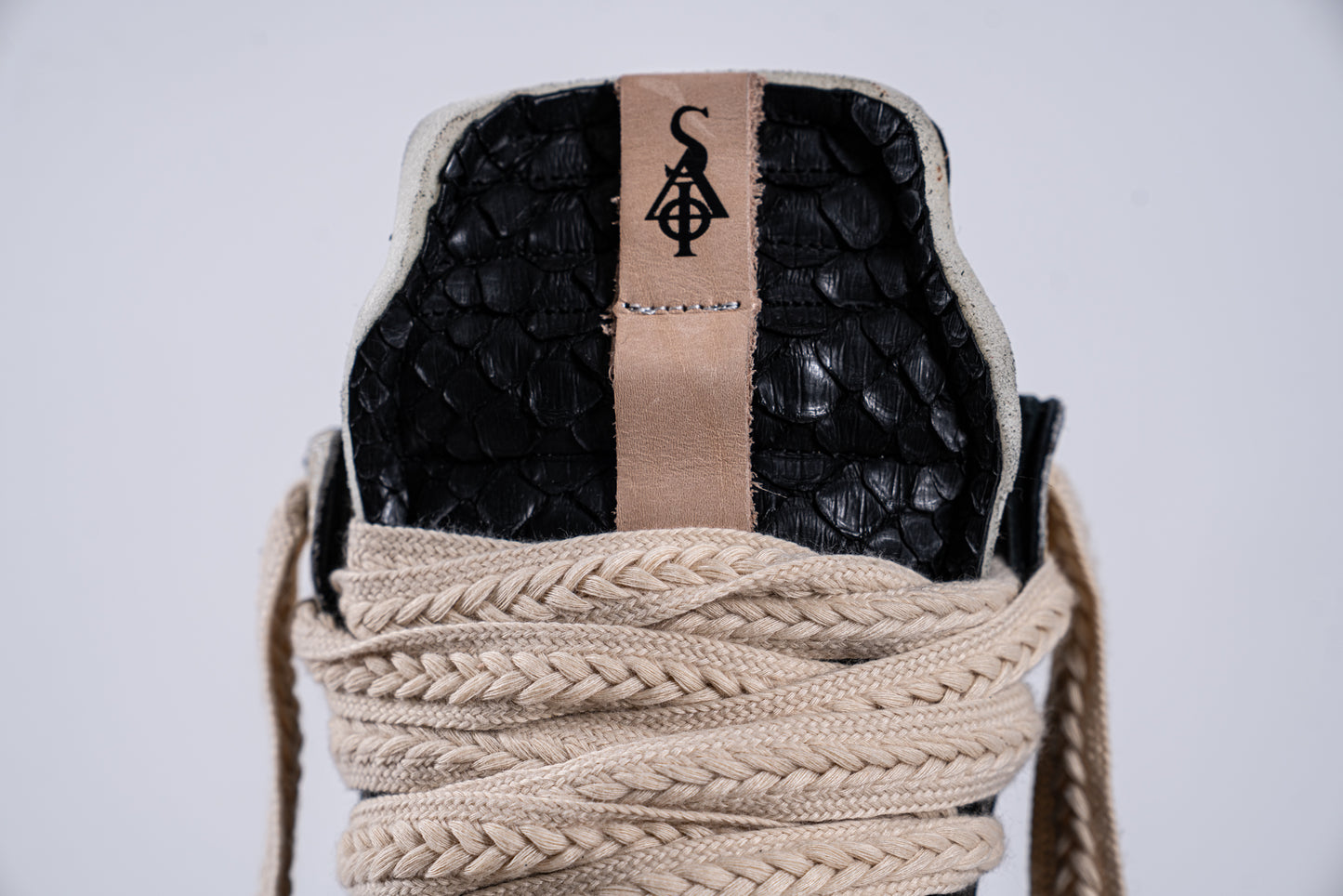 SUPASK8 HIGH (NOIR CREAM)