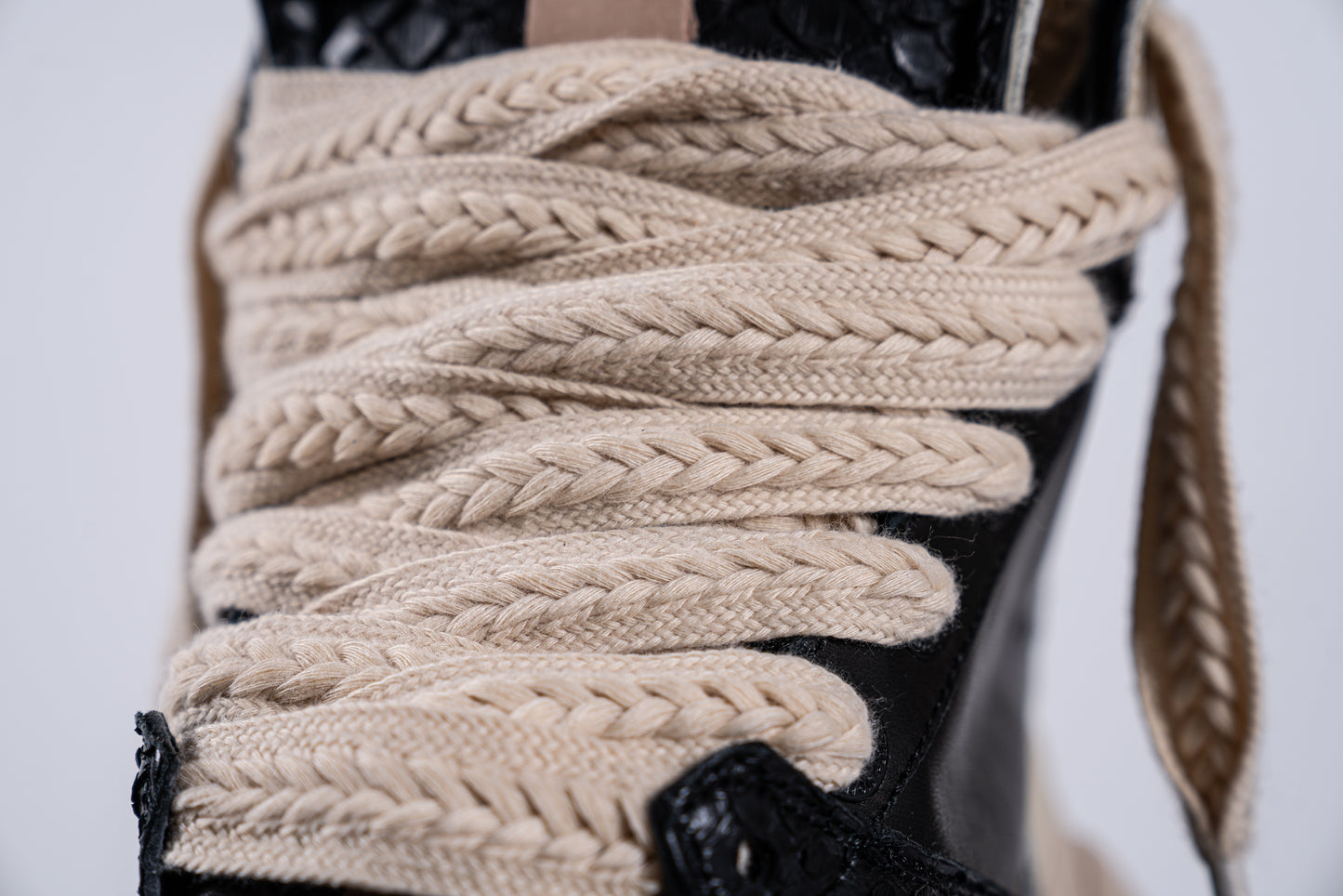 SUPASK8 HIGH (NOIR CREAM)