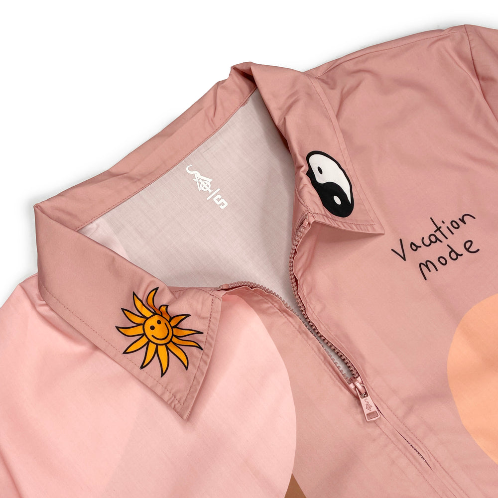
                  
                    Load image into Gallery viewer, VACATION MODE &amp;quot;PEACH&amp;quot; ZIP UP COLLAR SHIRT
                  
                