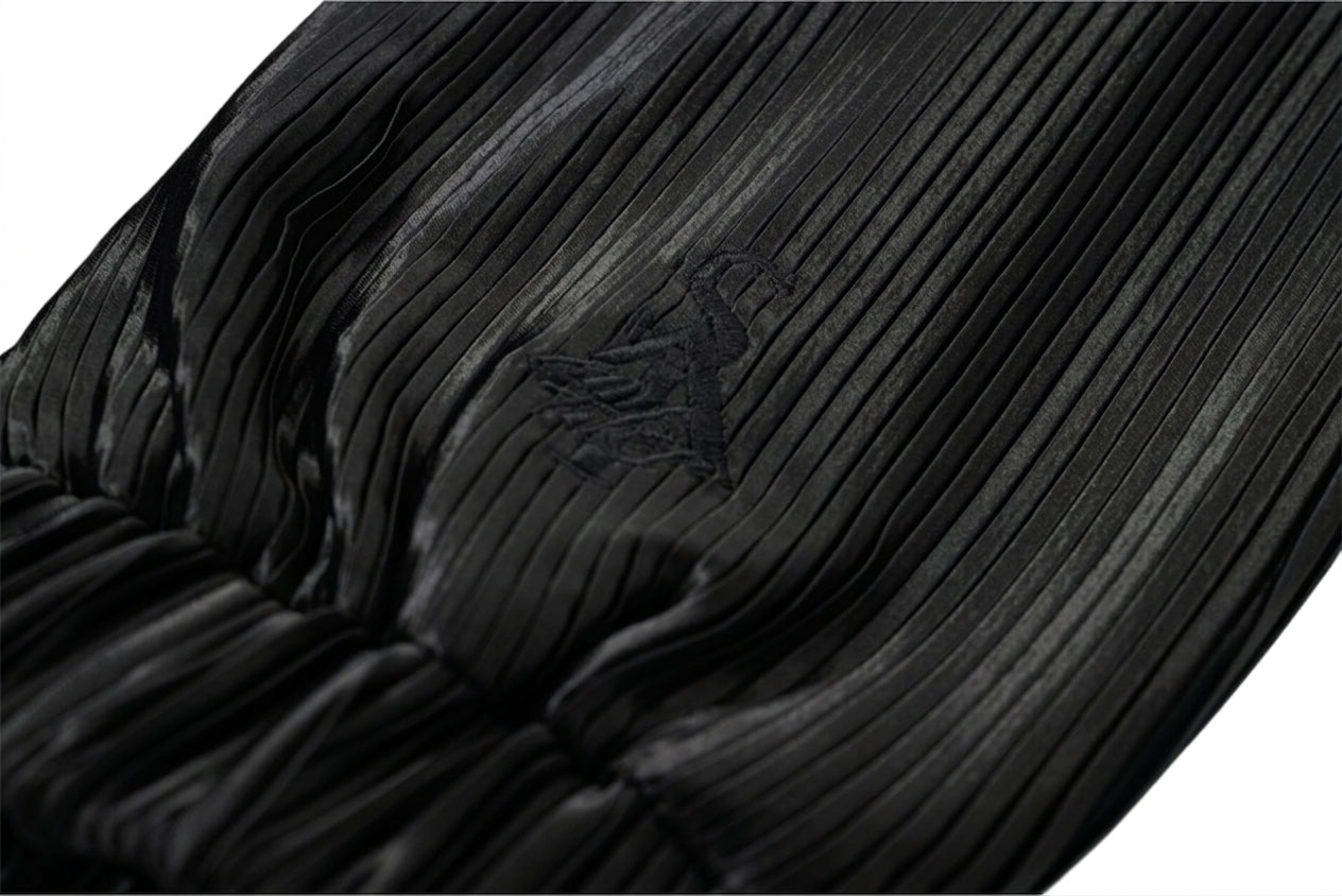 SIA HER RELAXED PLISSE JACKET (BLACK)