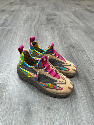 
                  
                    Load image into Gallery viewer, SIA &amp;quot;SHROOMS&amp;quot; EVO SNEAKER
                  
                
