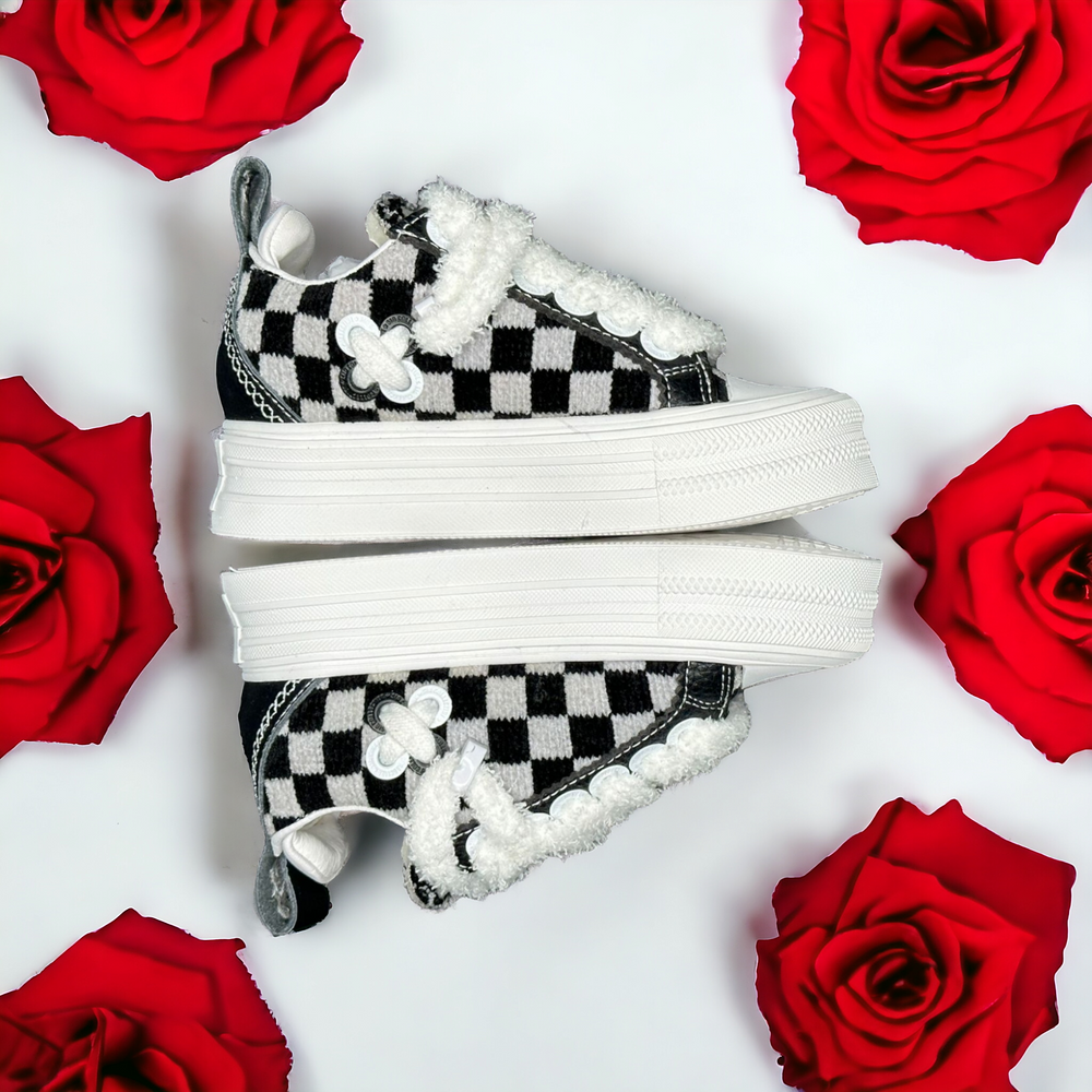 
                  
                    Load image into Gallery viewer, SIA KIDS &amp;quot;BLACK N WHITE CHECKERED&amp;quot; RERUN LOW
                  
                