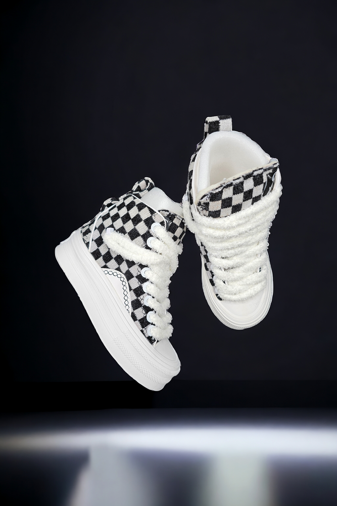 
                  
                    Load image into Gallery viewer, SIA KIDS &amp;quot;BLACK N WHITE CHECKERED &amp;quot; RERUN HIGH
                  
                