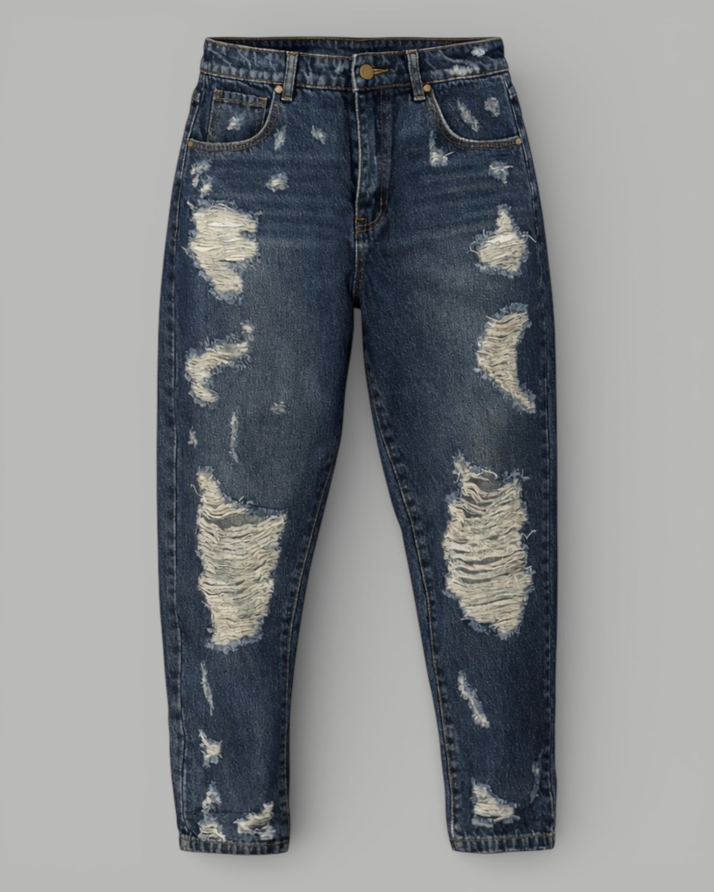 SIA HER DISTRESSED BOYFRIEND JEANS