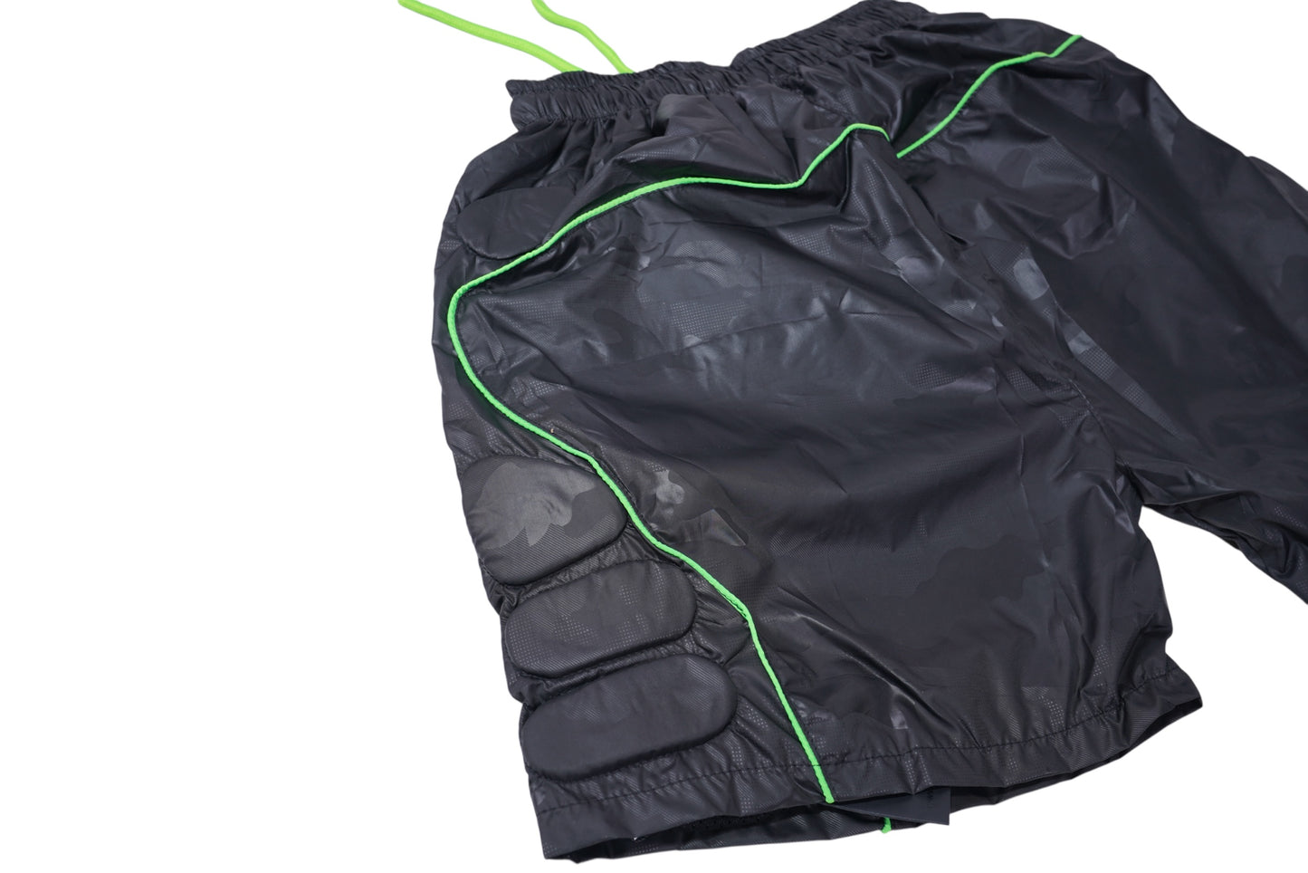 PADDED WINDBREAKER SHORTS (BLACK/VOLT)