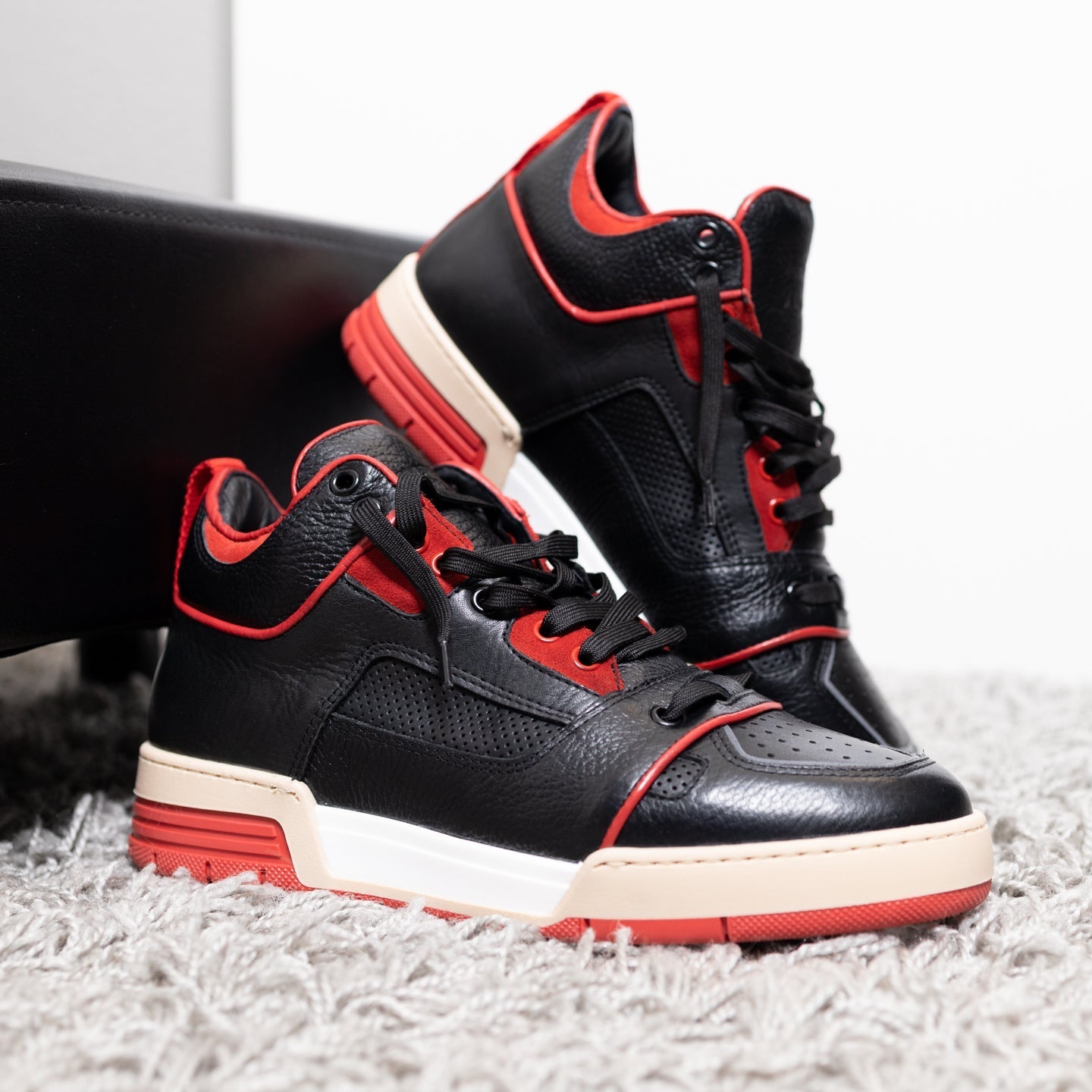 RETRO MID (Bred)