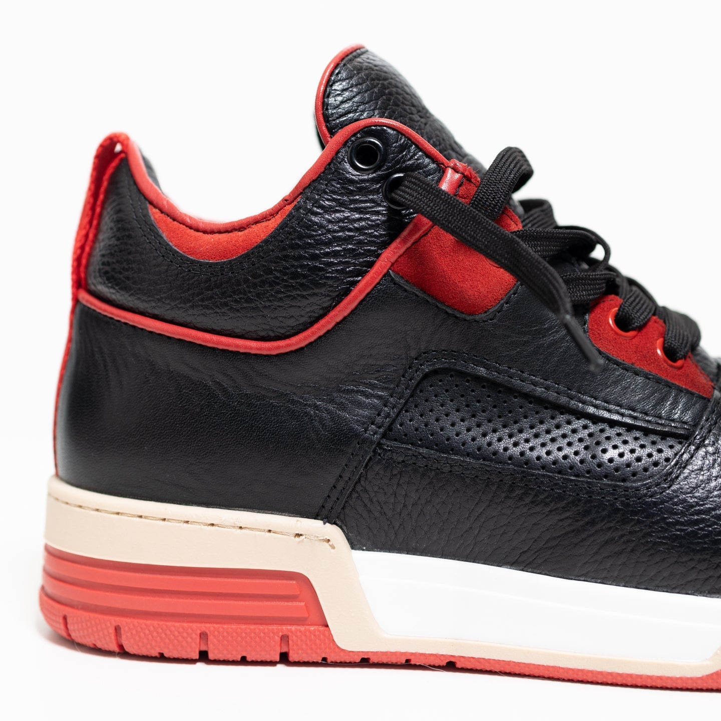 RETRO MID (Bred)