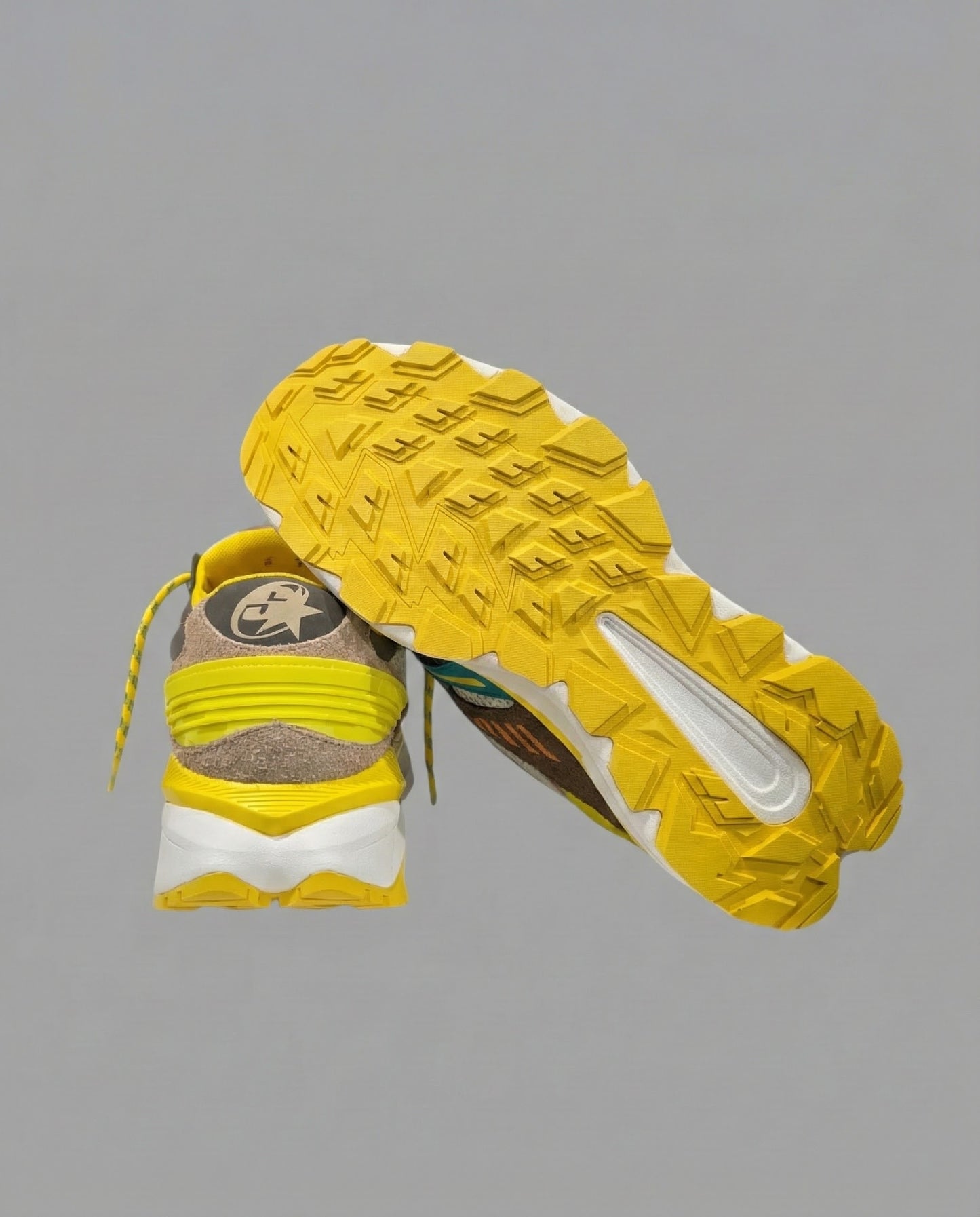 "SOLAR TRAIL" GENESIS MT SNEAKER