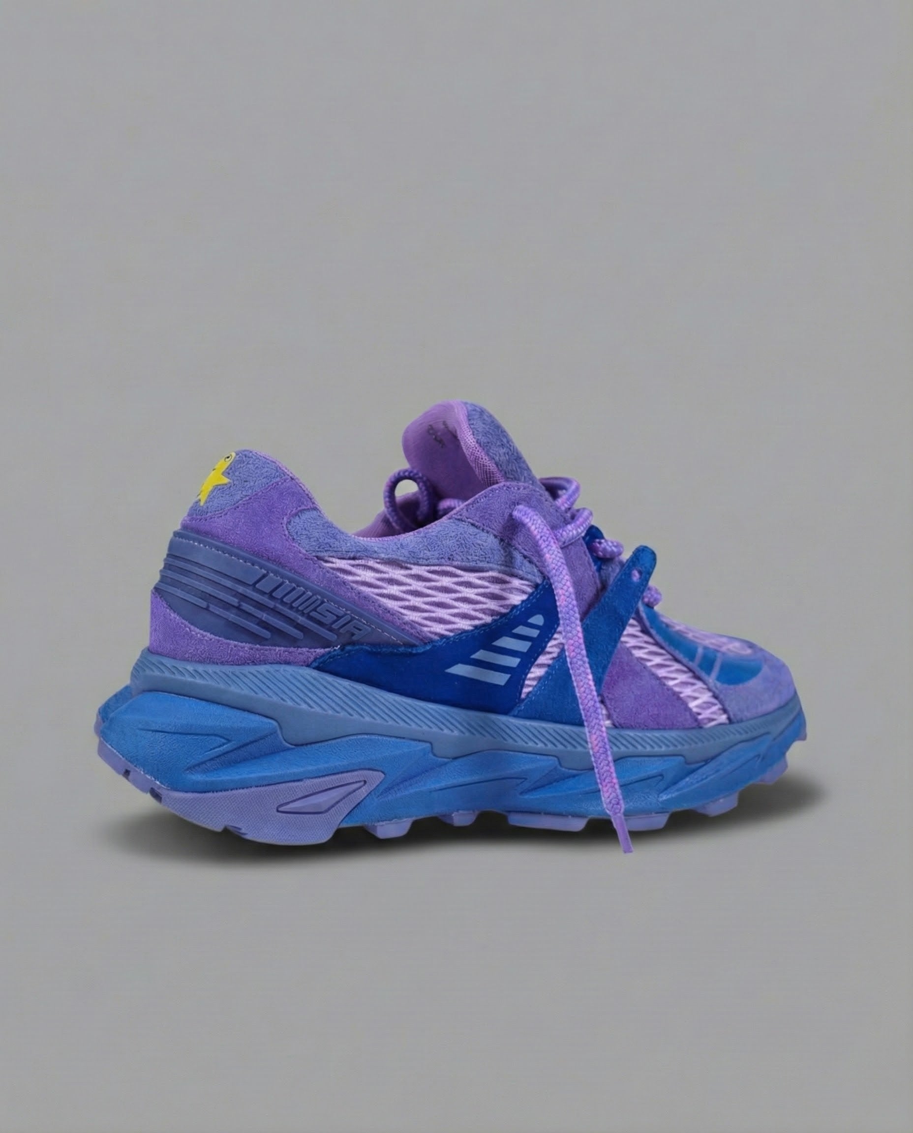 "AQUILEGIA CAERULEA" GENESIS MT SNEAKER