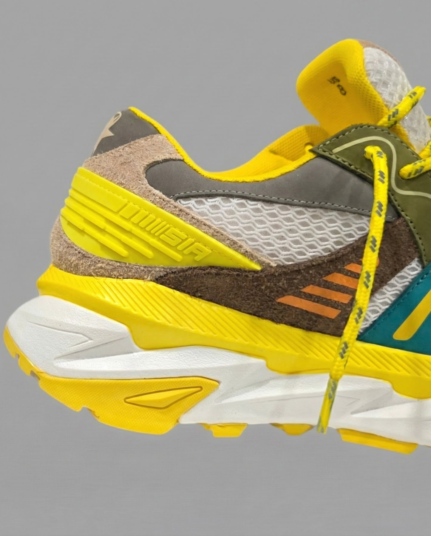 "SOLAR TRAIL" GENESIS MT SNEAKER