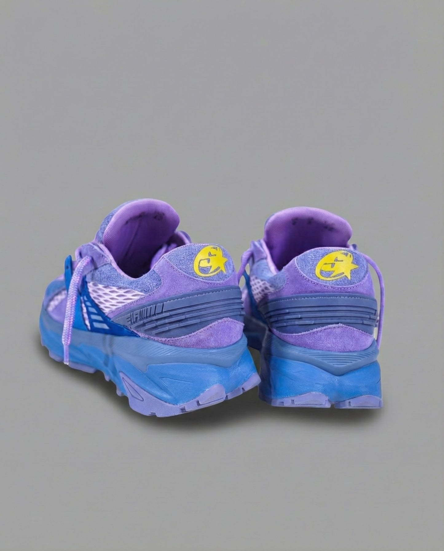 "AQUILEGIA CAERULEA" GENESIS MT SNEAKER