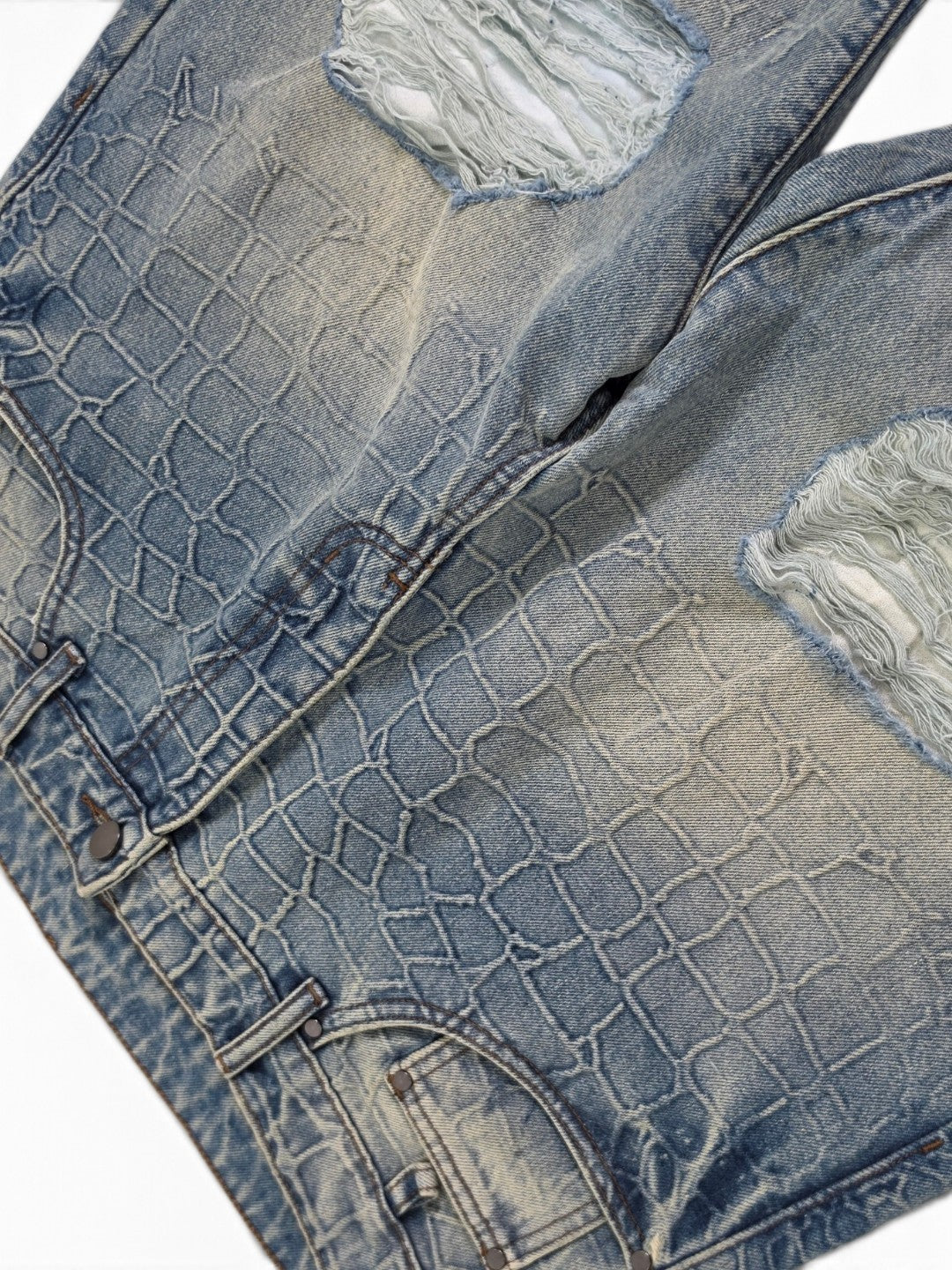 GATOR JEANS (LIGHT BLUE)