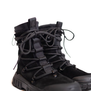 
                  
                    Load image into Gallery viewer, SIA KIDS &amp;quot;BLACK&amp;quot; TAHOE BOOTS
                  
                