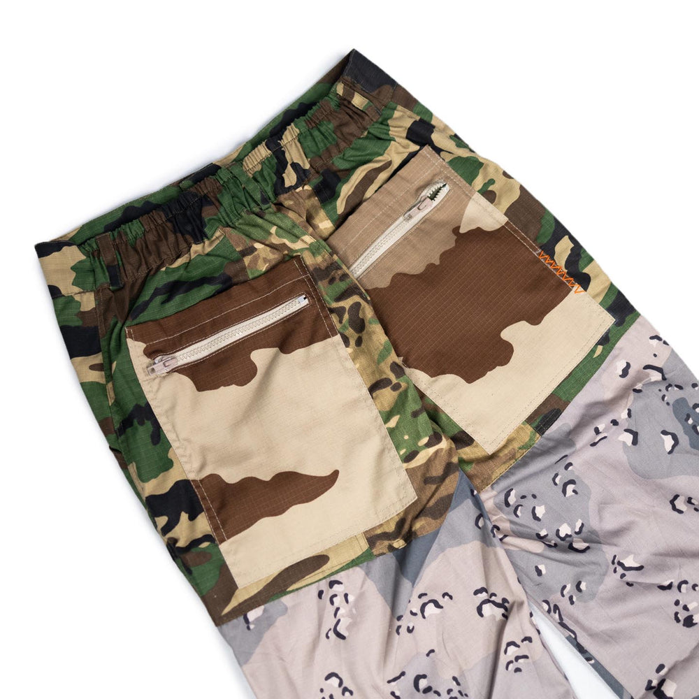 
                  
                    Load image into Gallery viewer, SIA &amp;quot;WHAT THE CAMO&amp;quot; CARGO SIDE ZIP PANTS
                  
                