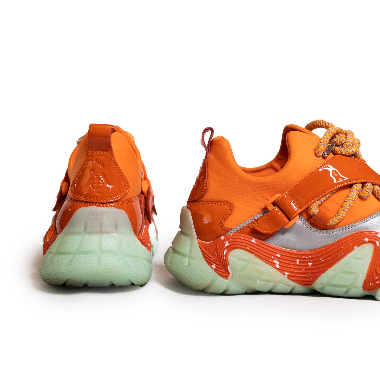 CROSS-TRAIL (INTERNATIONAL ORANGE) (BACK2SCHOOL)
